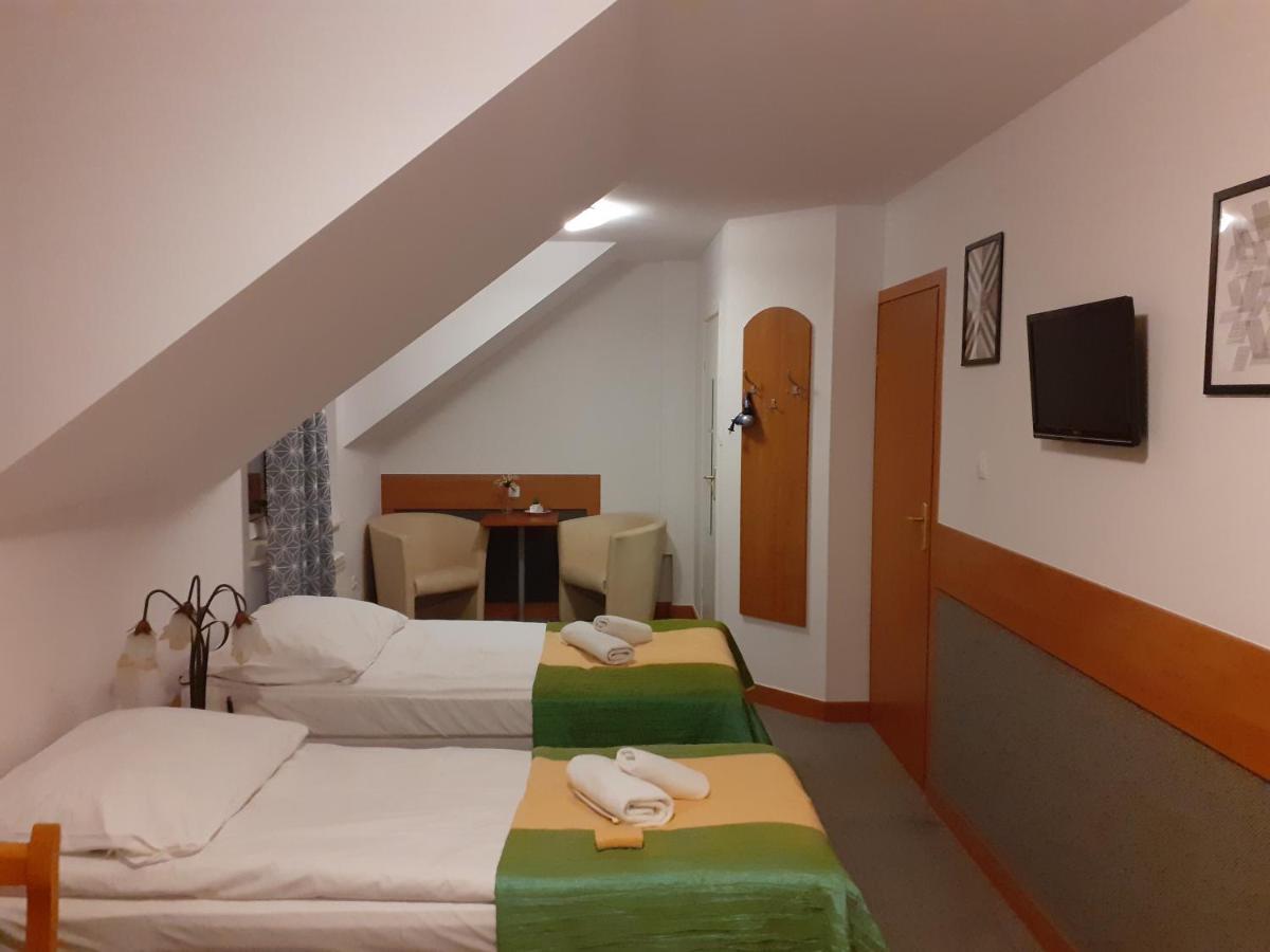 Aparthotel Arkadia Płock Exteriör bild